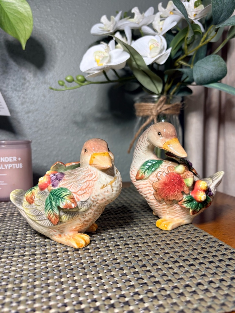 Vintage Style Duck Salt Pepper Shakers Fall Harvest Leaves Ceramic Set
